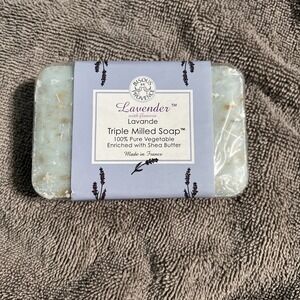 Trader Joe's Bisous‎ de Provence LAVENDER Triple Milled Soap w/ Shea Butter 7oz